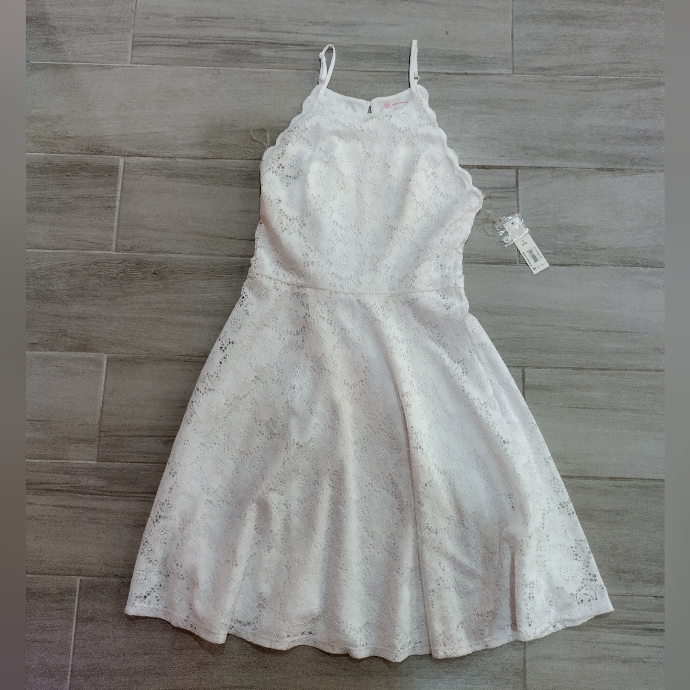 Elegant White Lace Juniors Dress